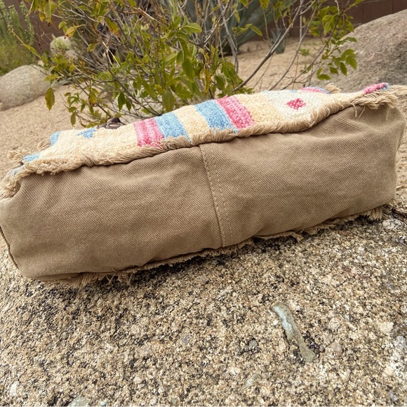 MYRA Canvas + Cotton Tapestry Bag with Leather Handles - Picture 9 of 16